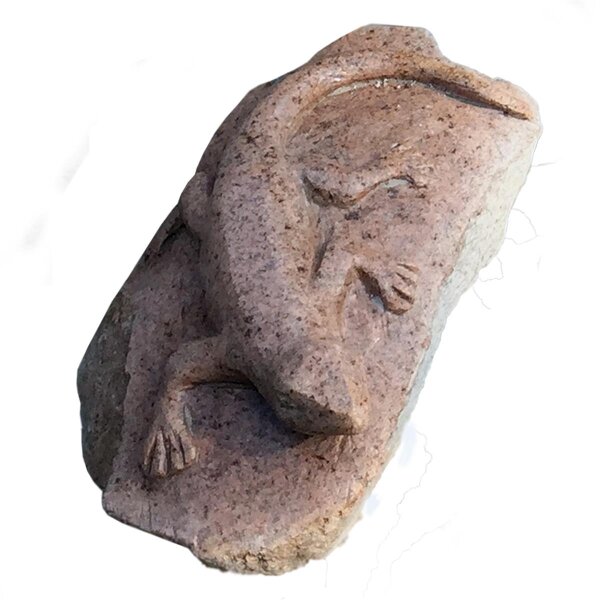Kleintier, Eidechse auf Stein, Granit, 513, teilpoliert, L=30 cm (Stück)