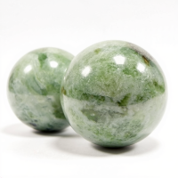 Qi Gong Kugeln aus poliertem Naturstein 1