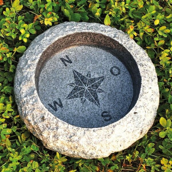 Vogeltränke, Granit dunkelgrau, mit Kompass-Muster, D=35 cm
