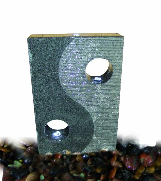 Wasserspiel, Granit dunkelgrau, scharriert, 30x60, H=100 (wt141)