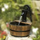 Wasserspiel Cork mit Holzbecken